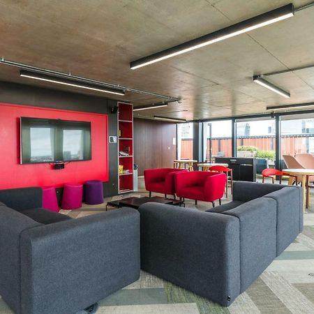 Hashtag Aldgate Campus Accommodation Лондон Экстерьер фото